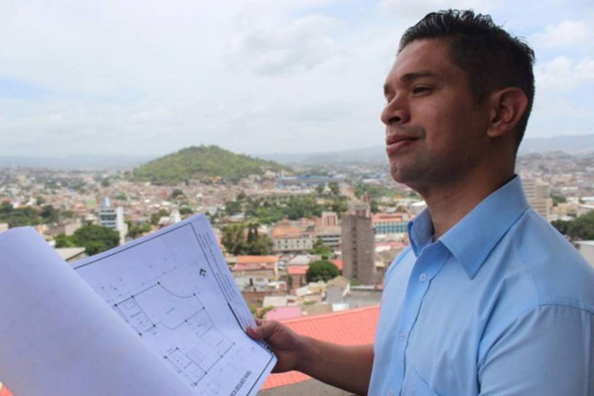 Es Isaías Fonseca Castellanos es el número siete en las papeletas presidenciales en las elecciones que Honduras celebrará este 26 de noviembre. Aspira a la presidencia por el Frente Amplio, antes Faper.