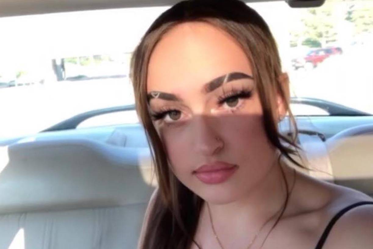 Un huésped logró atrapar a la niña, que resultó ilesa. 