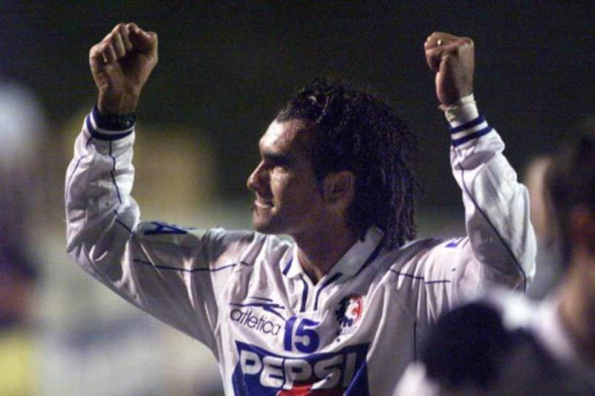 Robert Lima: El exdefensor uruguayo fue otro de los que fue dirigido por Edwin Pavón en el Olimpia. Hoy el charrúa es entrenador del Juticalpa.