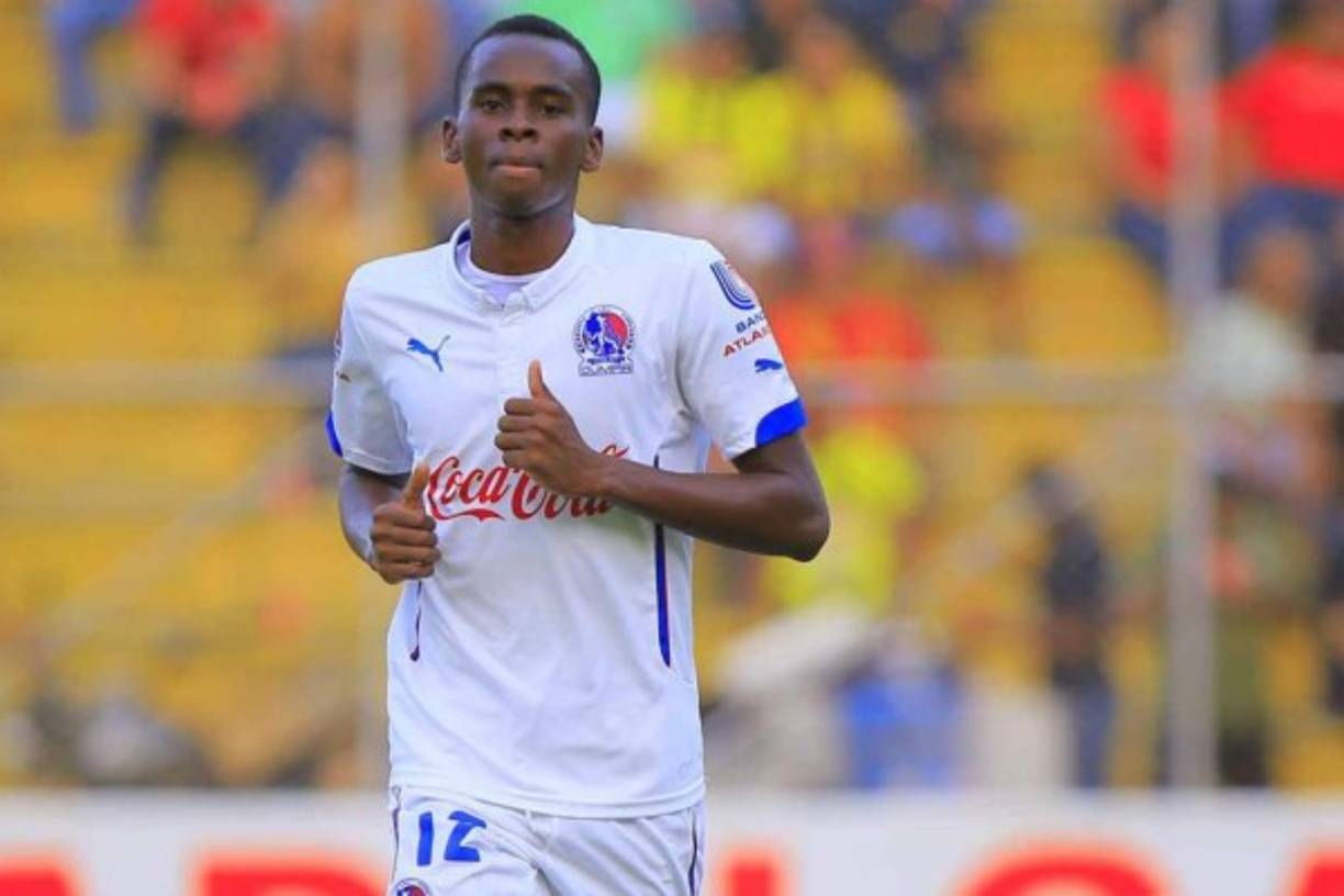 Aldo oviedo volante del club Vida Torneo Apertura 2014