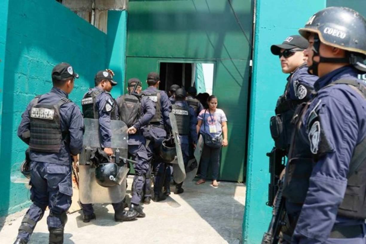 La Policía Nacional llegó a resguardar el estadio Yankel Rosenthal para el clásico entre Marathón vs Real España.