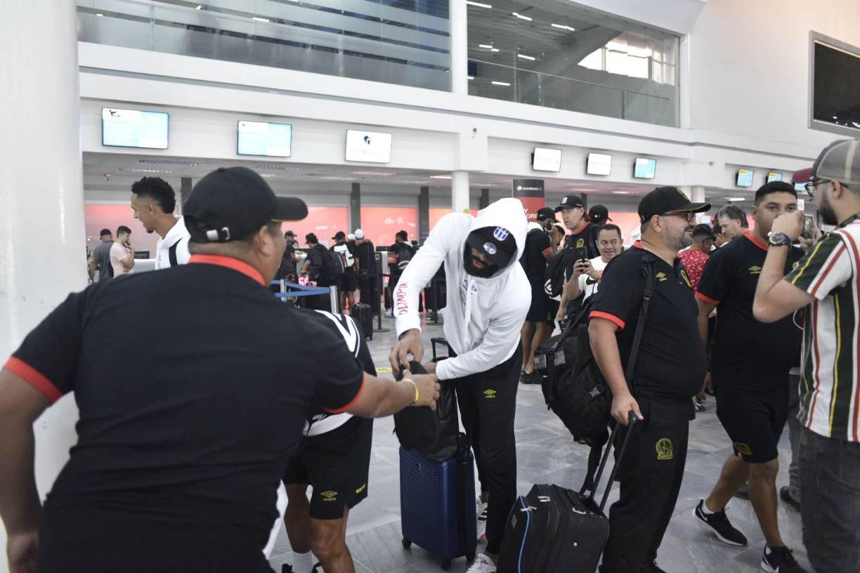 A excepción de Yustin Arboleda, Elvin Casildo y Boniek García, Olimpia viajó con todo el combo para enfrentar al Atlas en el Estadio Jalisco de Guadalajara.
