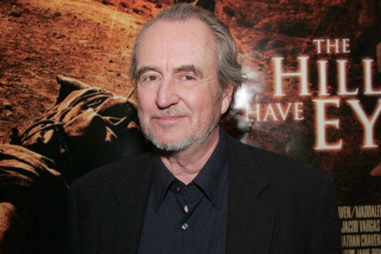 Wes Craven. El padre de Freddy Krueger falleció el 30 de agosto de 2015 a los 76 años, tras perder la batalla contra un cáncer cerebral.