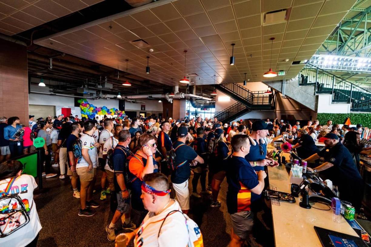 Parte del ambiente en el Minute Maid Park de los Astros de Houston en el partido de este martes ante los Mets de New York.