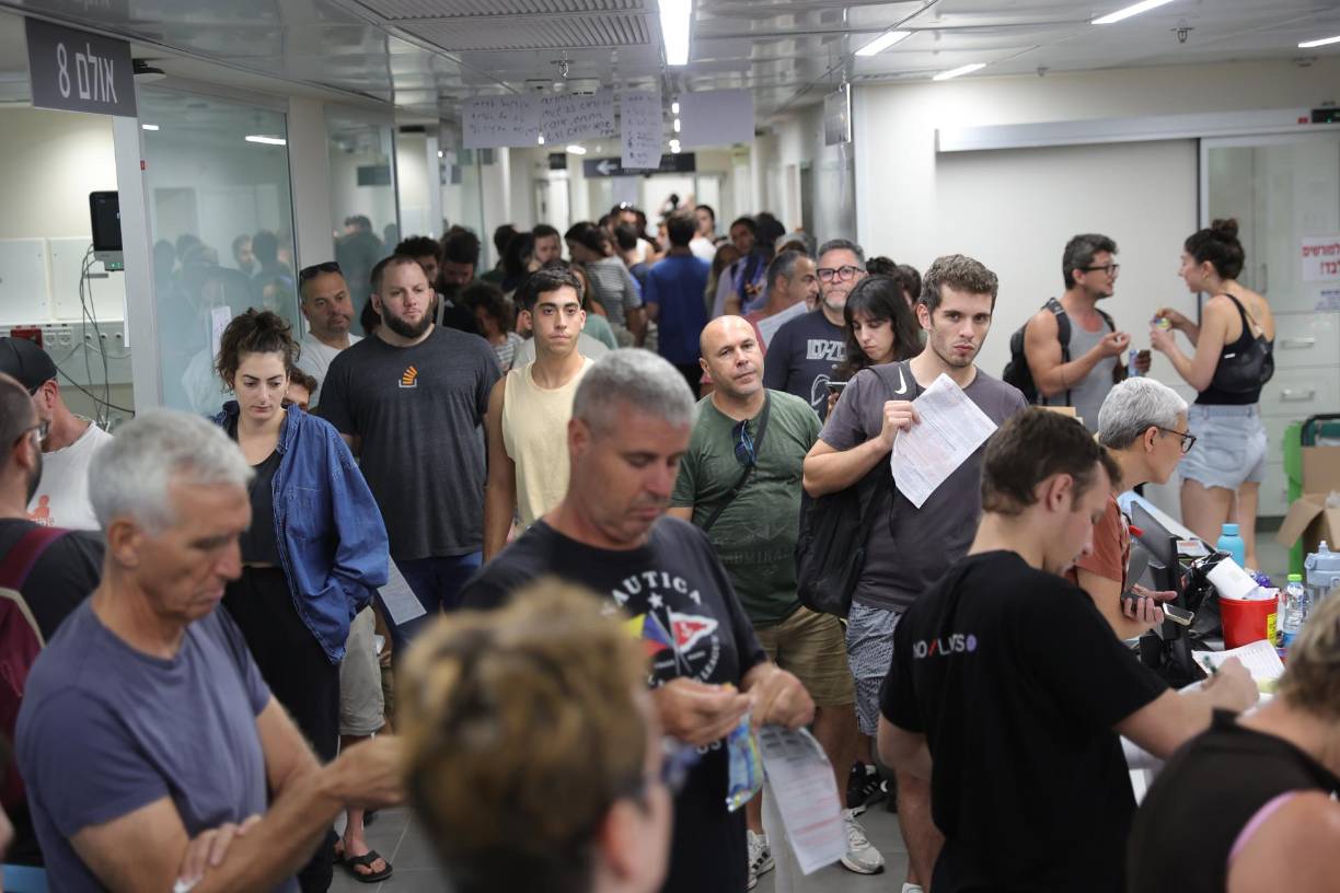 Y una nueva “guerra” se encendió este sábado, según proclamó el primer ministro <b>israelí</b>, Benjamin Netanyahu, después de que Hamás, que gobierna el enclave palestino, lanzara una ofensiva sorpresa contra el Estado hebreo. 