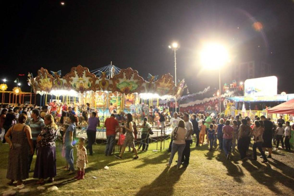 Los juegos infantiles son los que mayor demanda tienen, pues los padres llevan a sus hijos a pasar un tiempo bonito.