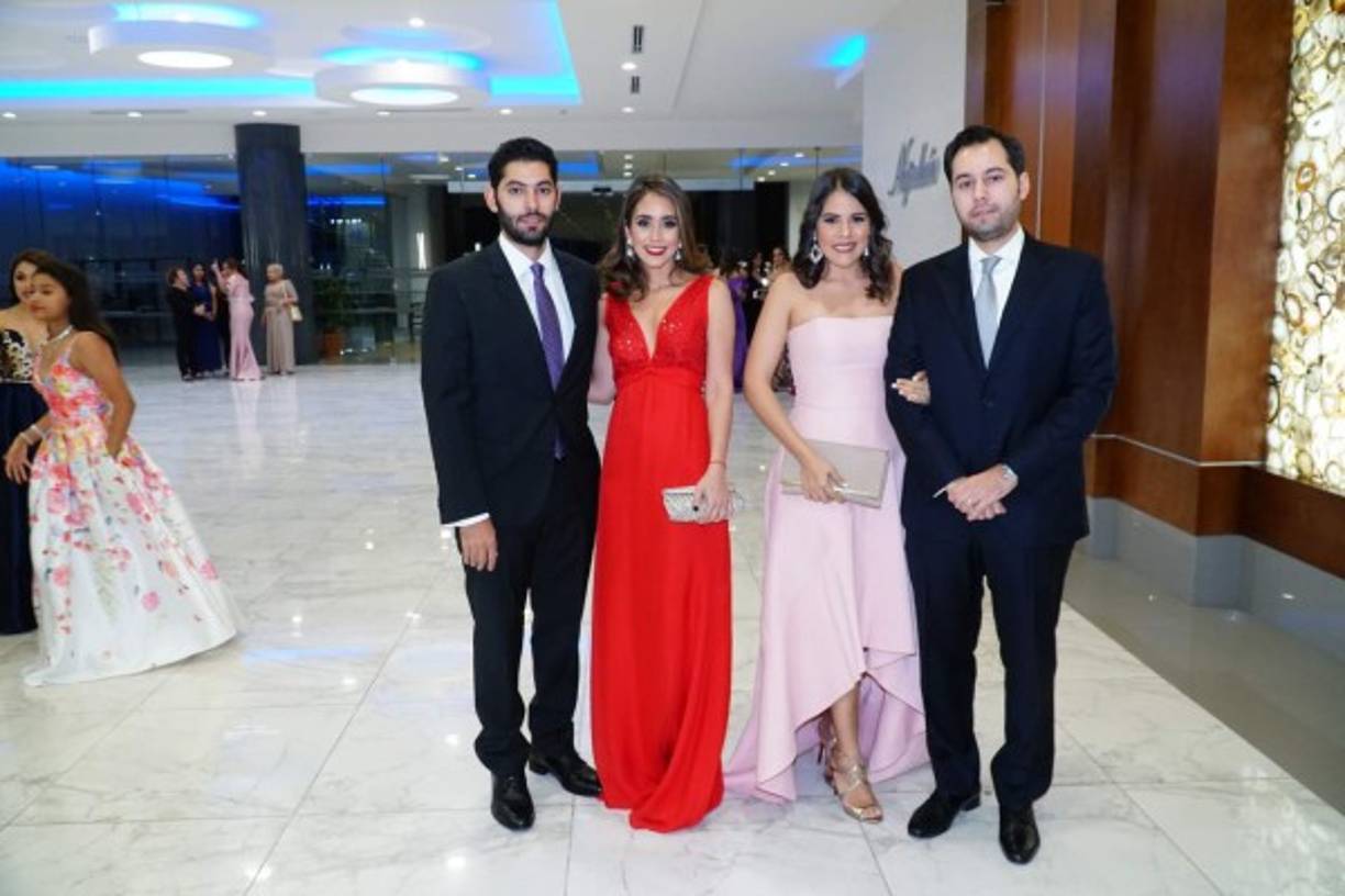 Gian Carlos Casco, Gisselle Maalouf, María Fernanda y Angelo Casco.