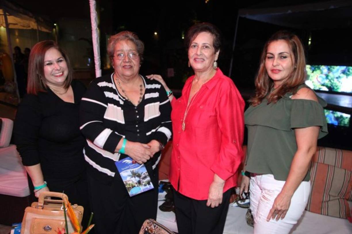 Hellen García, Ligia Ramírez, Gladys Teruel y Lourdes Chinchilla.