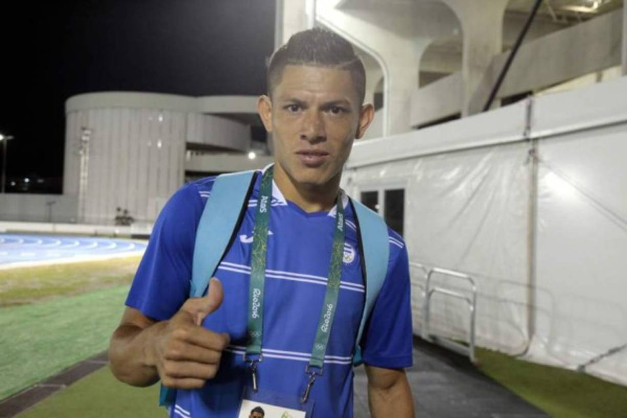 Jonathán Paz sigue sin resolver su futuro y el Real España ha mostrado interés en el jugador de la Real Sociedad. En el mercado de piernas pasado, el Olimpia también lo quiso.