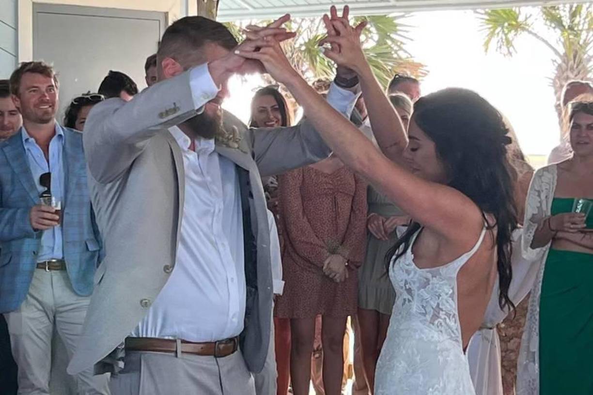 Durante la audiencia en el tribunal del condado de Charleston, Hutchinson recordó entre lágrimas los últimos momentos junto a su esposa: