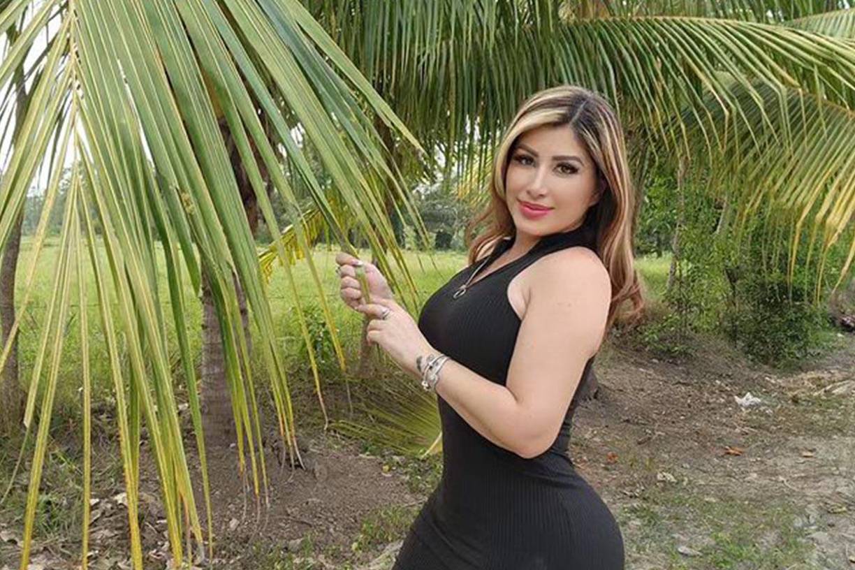 Cuando viaja a Honduras suele hacer turismo en Santa Bárbara, Gracias, Lempira, Copán, y Cortés. 