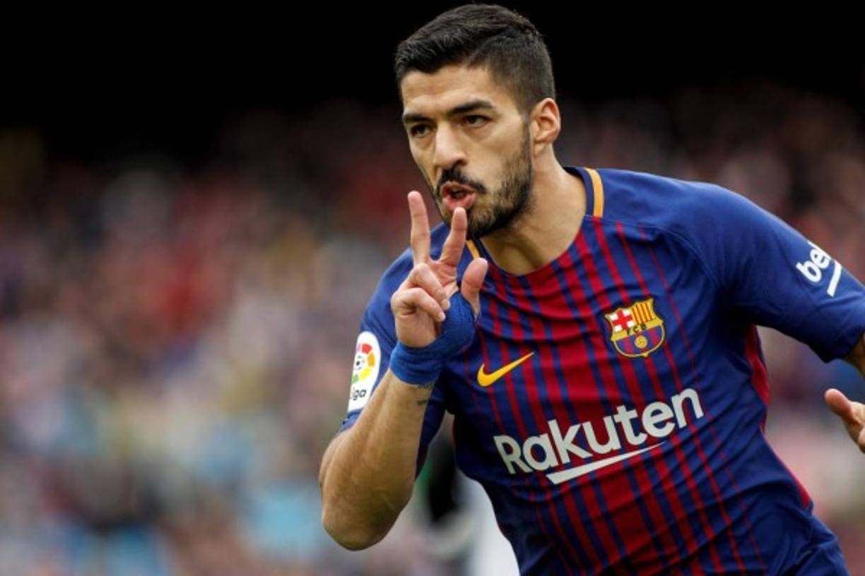 Luis Suárez - El delantero del Barcelona cuando jugaba en Liverpool se asoció con una empresa británica que vende y alquila propiedades en todo el Reino Unido.