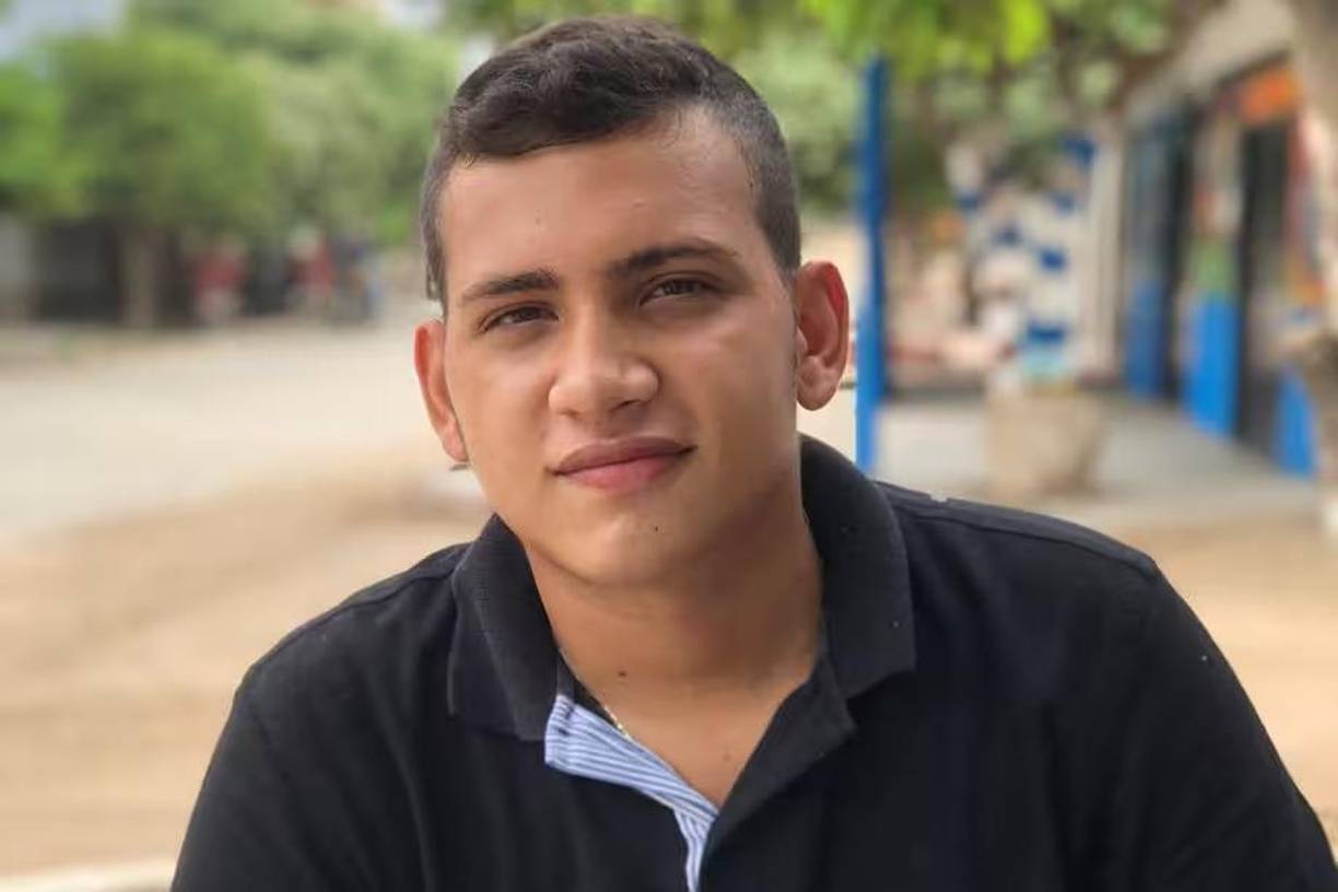 Lamentablemente, falleció el 31 de diciembre de 2024, mientras los cuerpos de sus padres y su hermana esperaban ser sepultados en el cementerio local. 