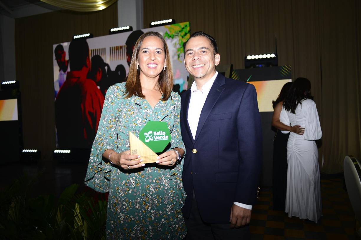 Paola Rietti y Edgar López