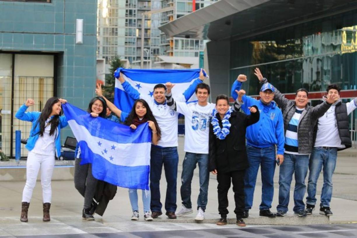Aficionados hondureños en Vancouver.