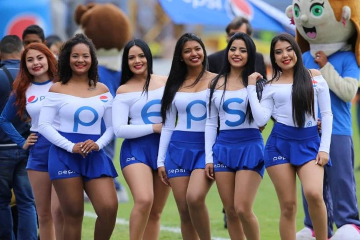 Estas bellas chicas adornan la gran final entre Motagua y Olimpia.