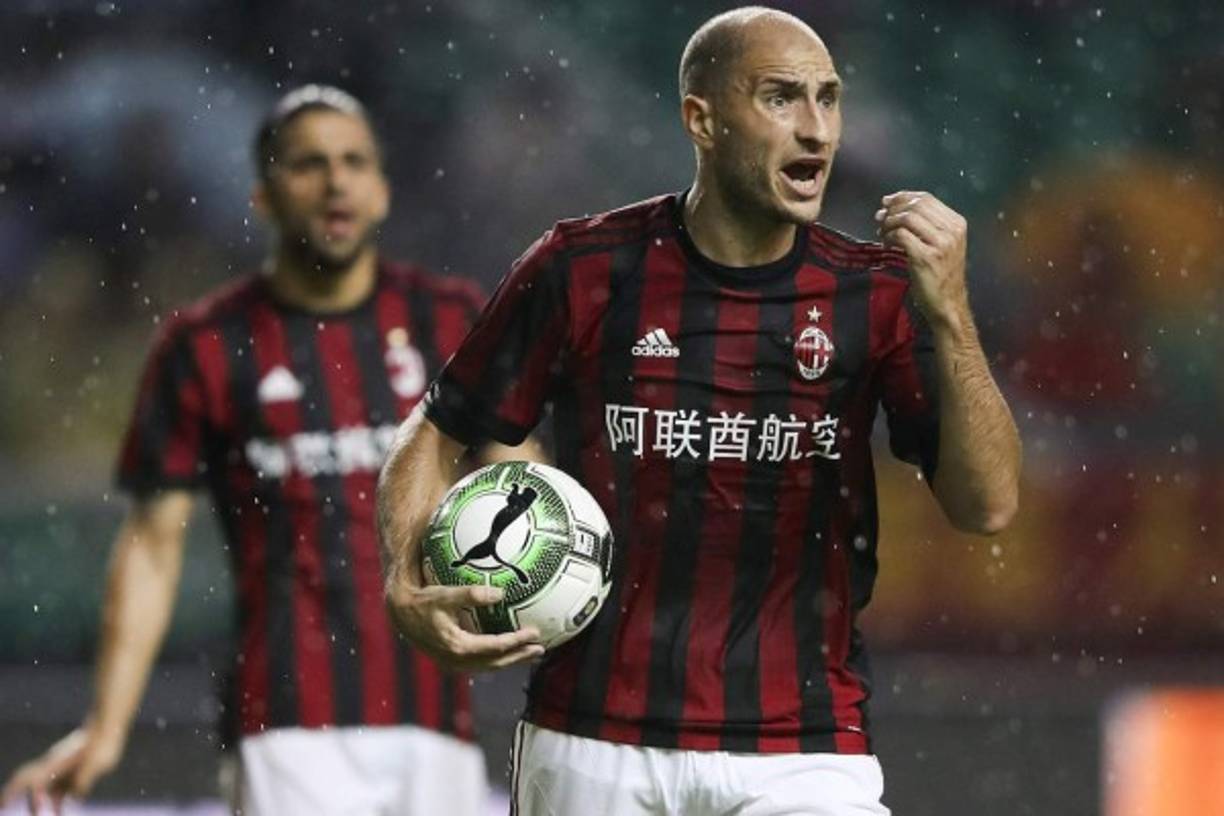 Según Il Messaggero ya hay acuerdo verbal entre Lazio y Milan por el traspaso de Gabriel Paletta al conjunto celeste. La operación se cerraría en 1,5 millones de euros.