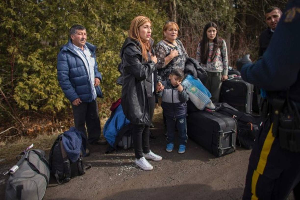 Hasta el 13 de febrero, 3,800 personas llenaron una solicitud de asilo en Canadá, informaron las autoridades migratorias que temen que el número se dispare cuando llegue el verano.