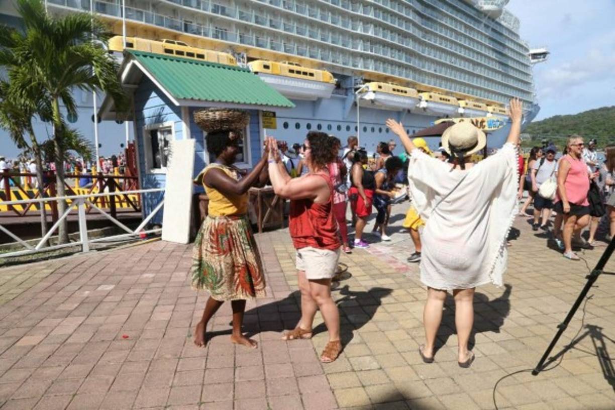 Algunos turistas dijeron que han visto que Honduras está calificada entre los mejores destinos del mundo para hacer snorkel y bucear.