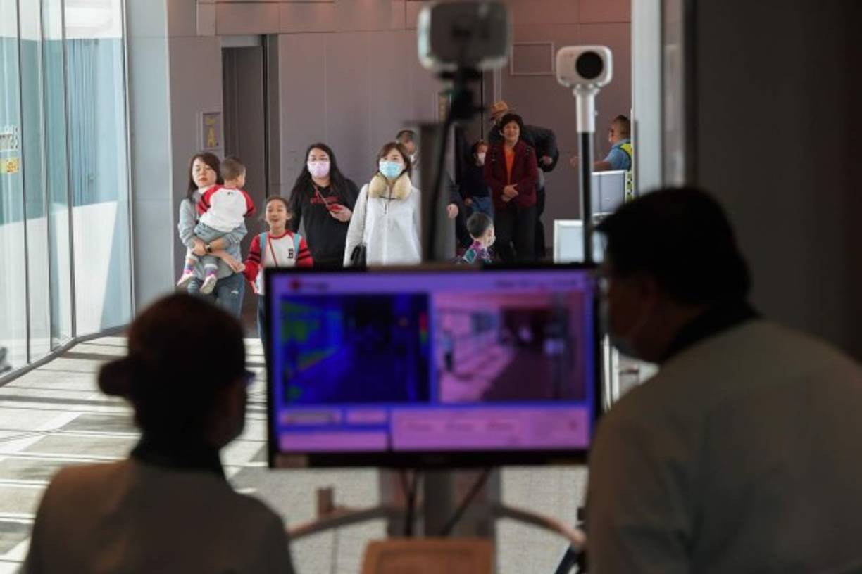 Las preocupaciones se agudizan ante la proximidad de las festividades y vacaciones por el Año Nuevo lunar, cuando tradicionalmente centenas de millones de chinos viajan para visitar sus familias.