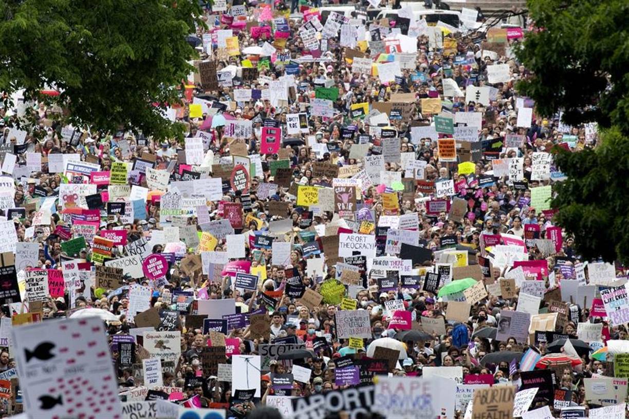 ¡“Mi cuerpo, mi decisión”! Miles de mujeres en las calles defienden el aborto en EEUU