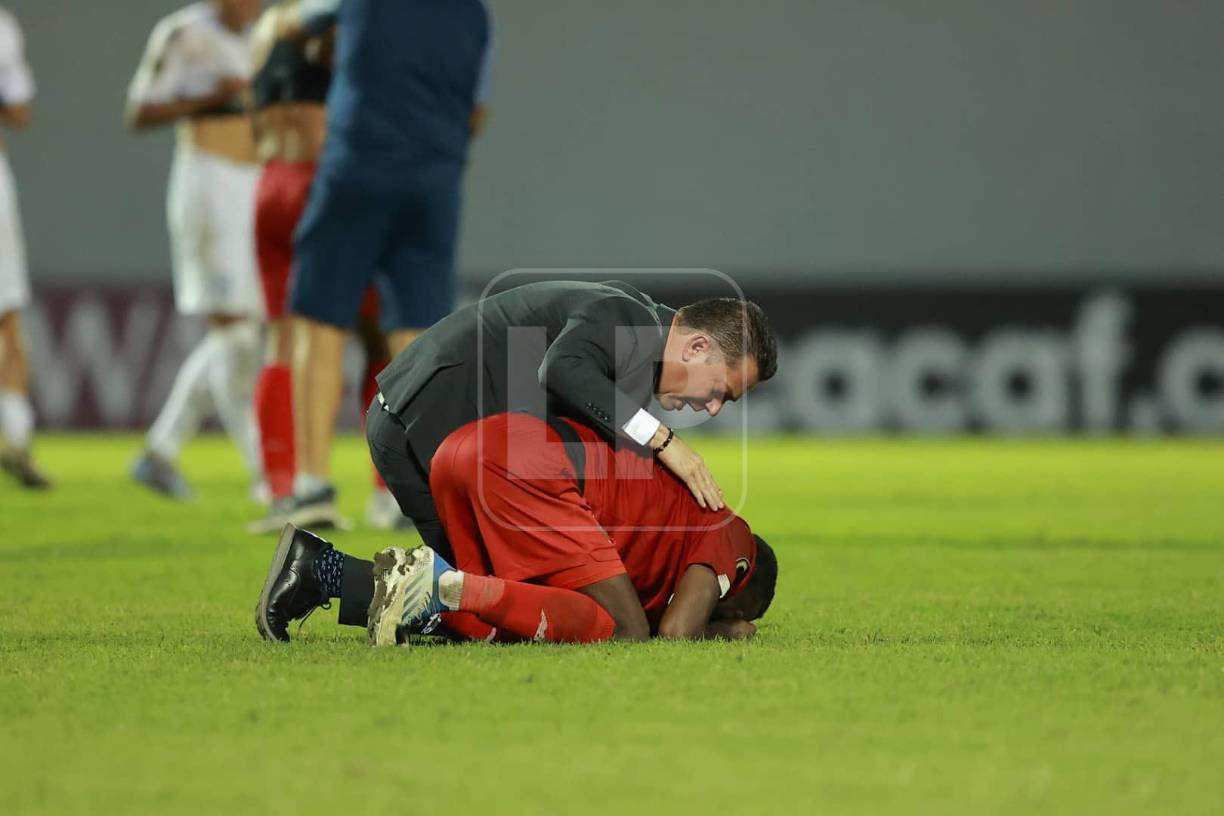 La tristeza fue evidente en cada jugador de la Sub-20 de Panamá ya que se quedaron sin poder clasificar al Mundial.