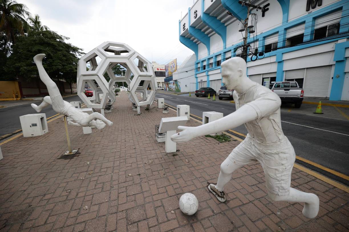 Honduras recibirá a México el 15 de noviembre en el Estadio Morazán de San Pedro Sula, Cortés, a las 8:00 de la noche.