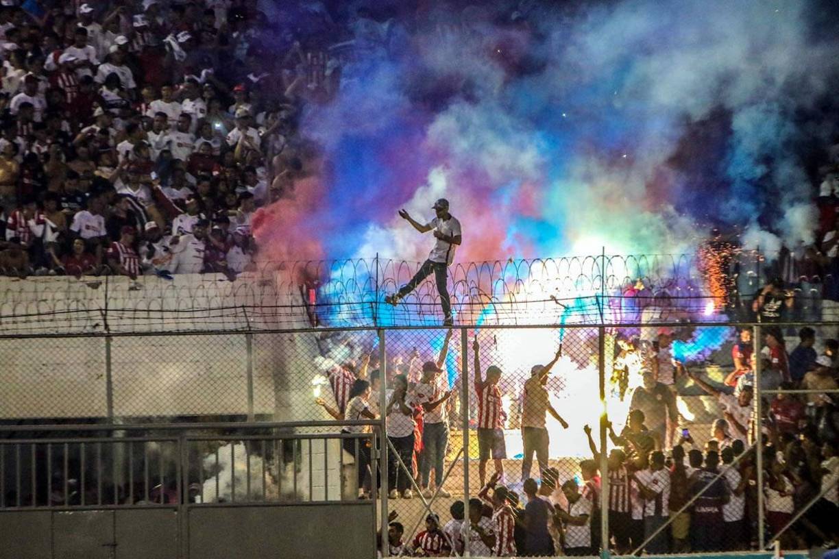 La celebración de los olimpistas tras conquistar su Copa 36.