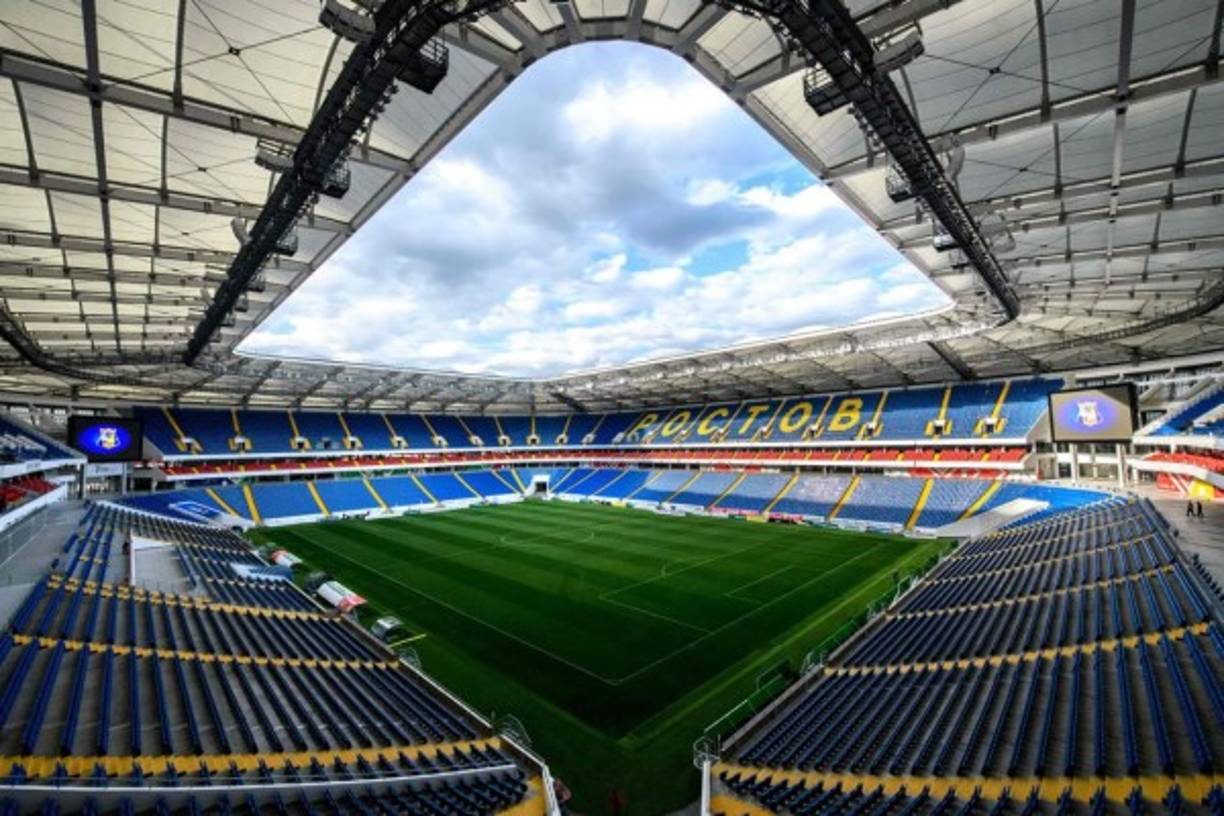 Rostov Arena - Ubicado en la ciudad de Rostov del Don y con capacidad para 43.702. Es el hogar del FK Rostov, fue inaugurado en abril en la gran ciudad del sur de Rusia. El estadio está a solo 60 kilómetros de la frontera con el este de Ucrania, donde un conflicto entre rebeldes prorrusos y fuerzas de Kiev ha causado más de 10.000 muertos desde 2014. Foto AFP