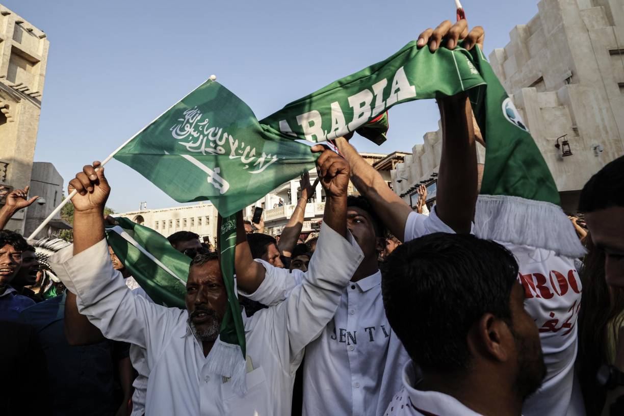 Las autoridades saudíes tampoco tardaron en reaccionar. El jefe de la Autoridad de Entretenimiento de Arabia Saudí y propietario del Almería, Turki al Sheikh, anunció en Twitter que el acceso a dos parques recreativos de Riad sería gratuito este martes para celebrar la ocasión.