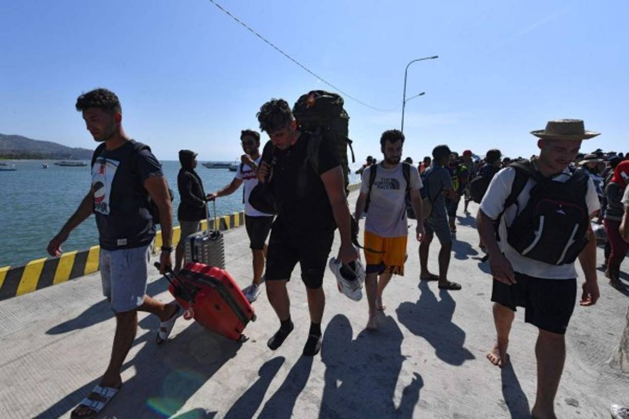 Denink Ayu, recepcionista de un hotel en Gili Trawangan, la más grande de las tres Gilis, dijo a CNN Indonesia que 'todo el mundo estaba en pánico' después del terremoto.