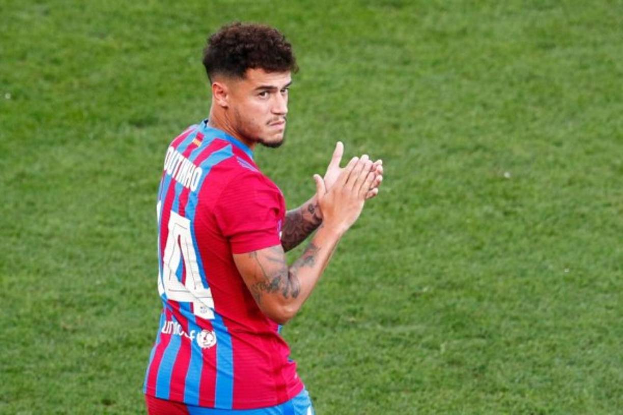 Philippe Coutinho está cada vez más cerca de quedarse en el FC Barcelona. Los medios ingleses han apuntado que el Barça estaría interesado en incluir al brasileño en una operación de intercambio con el delantero del Arsenal, Pierre-Emerick Aubameyang, pero, según Mundo Deportivo, el entorno del futbolista negó que existiera tal posibilidad.