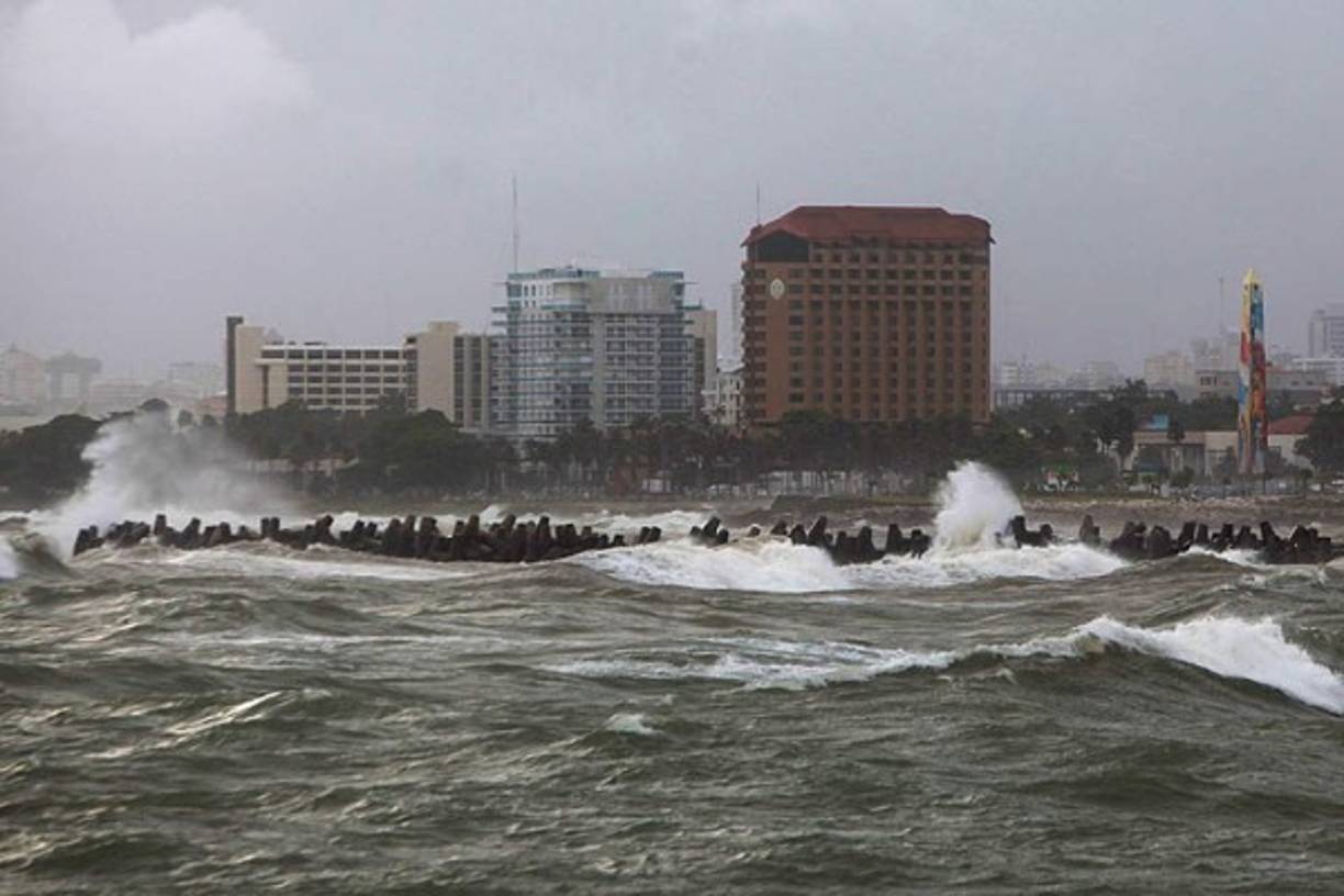 IRENE (2011)<br/>Irene mató a 43 personas en 11 estados tras golpear la costa este de Estados Unidos el 28 de agosto de 2011.<br/>El estado más afectado fue Vermont, que experimentó sus peores inundaciones en 75 años. En este pequeño estado vecino de Canadá, Irene dejó caer el equivalente a dos meses de lluvia en menos de 24 horas.<br/>