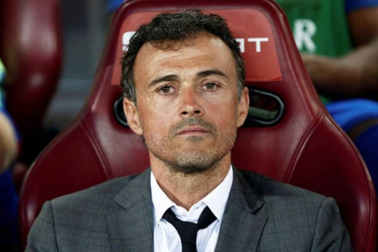 Luis Enrique Martínez: El ex técnico del FC Barcelona, habría exigido al Arsenal disponer de un fondo de 200 millones de libras (casi 230 millones de euros) para invertir en fichajes este próximo verano como condición indispensable para aceptar dirigirlos.