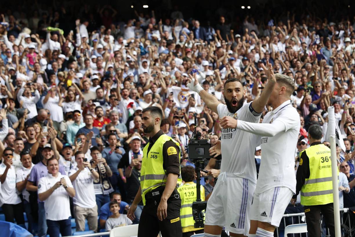 Karim Benzema marcó el primer gol del clásico a los 12 minutos del primer tiempo.