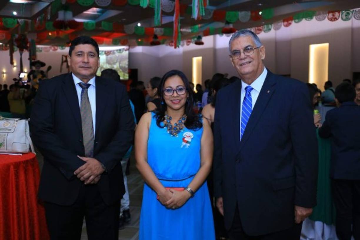 Elías Melgar, Eny Vega y Juan Bendeck.