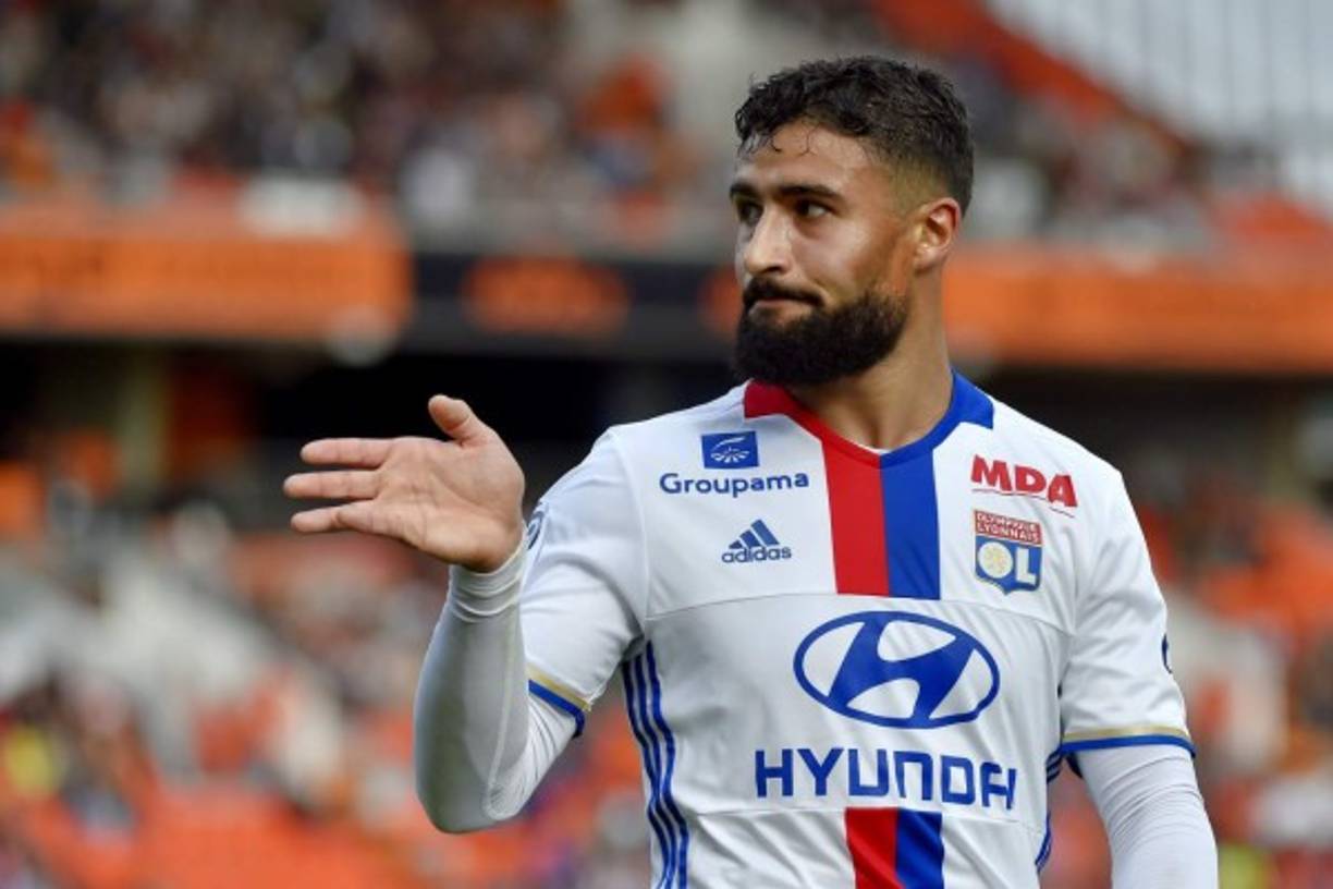 El Liverpool ya tiene atado a Nabil Fekir como sustituto del Mohamed Salah. Según los medios ingleses y los franceses, el delantero del Lyon jugará el año que viene en el conjunto inglés a cambio de 70 millones de euros. Esto se concretaría en cuanto Salah abandonase 'Anfield'. Foto AFP