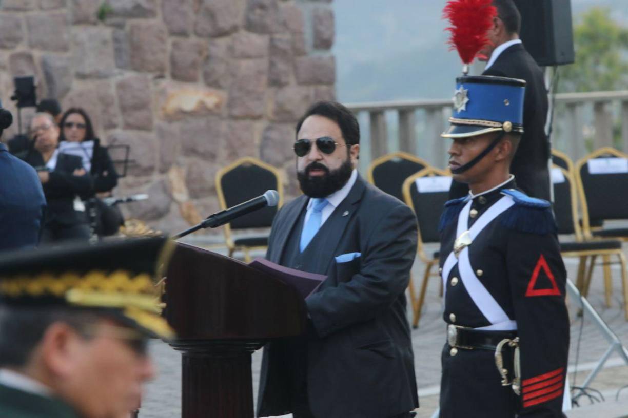 Luis Redondo, presidente del Congreso Nacional también estuvo presente en los actos.