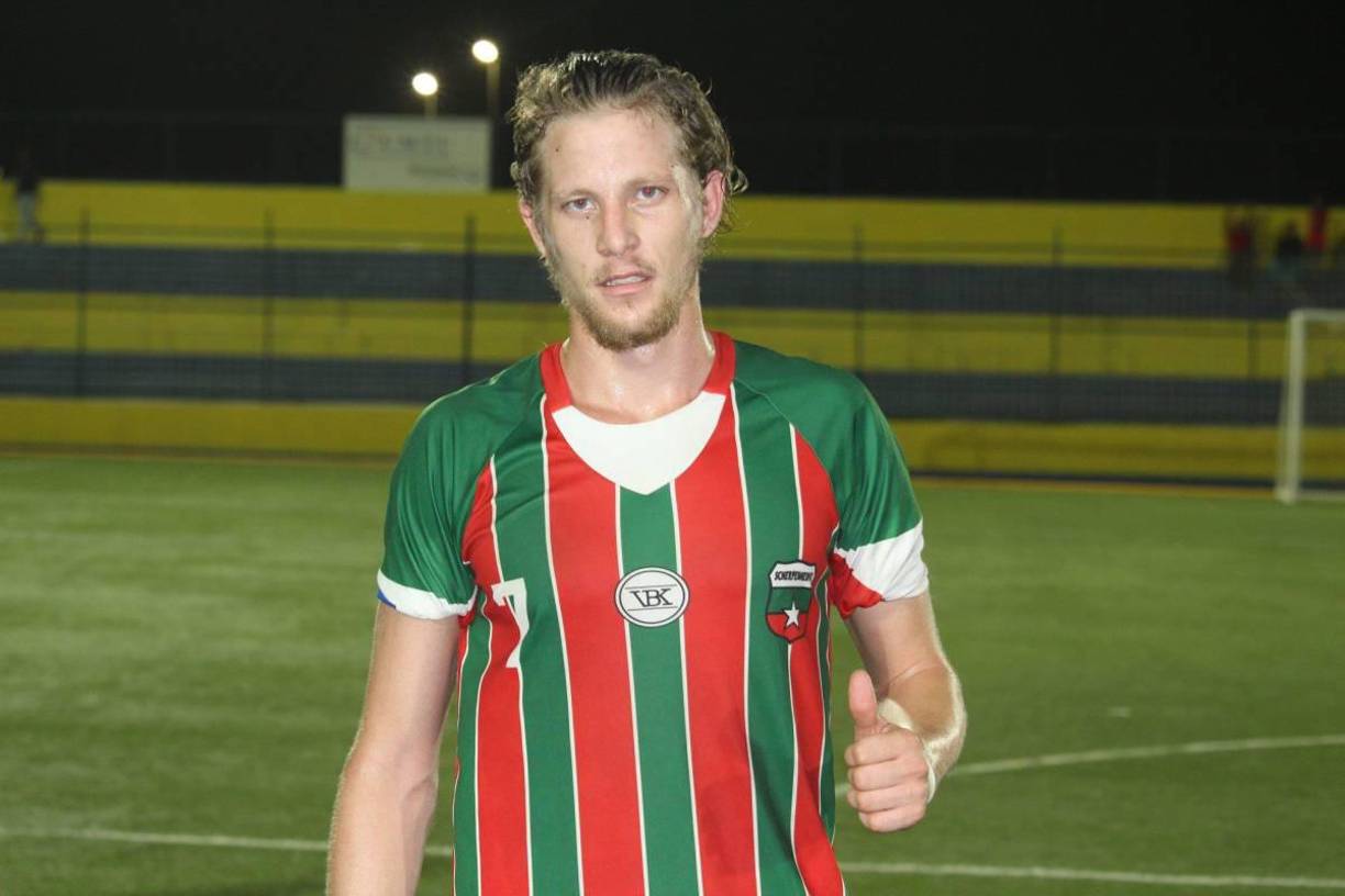 El futbolista dijo las siguiente palabras, de acorde a la publicación: “Quiero dignificarme como persona y volver a jugar al fútbol”.