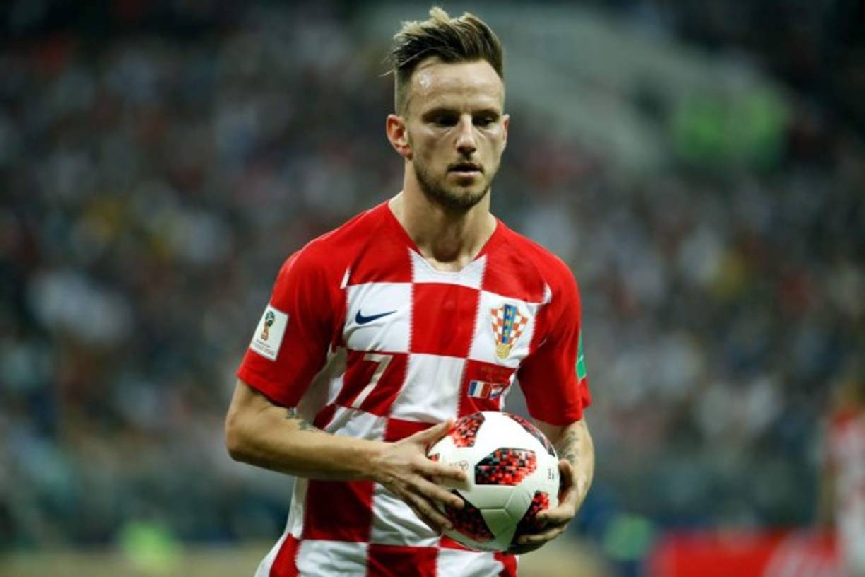 Ivan Rakitic (Croacia): Como Modric, Rakitic ha encontrado con Zlatko Dalic el acomodo que necesitaba para sentirse importante en su selección. Su generoso despliegue físico le ha permitido tener presencia en el juego de recuperación y en el ataque croata. Último lanzador en las tandas de penaltis, Rakitic nunca falla.