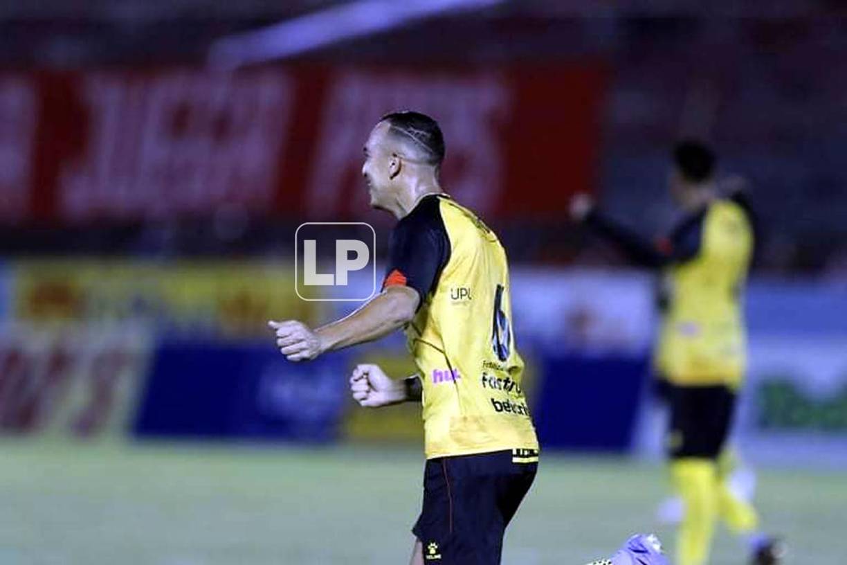 Getsel Montes le dio el triunfo al Real España en La Ceiba.