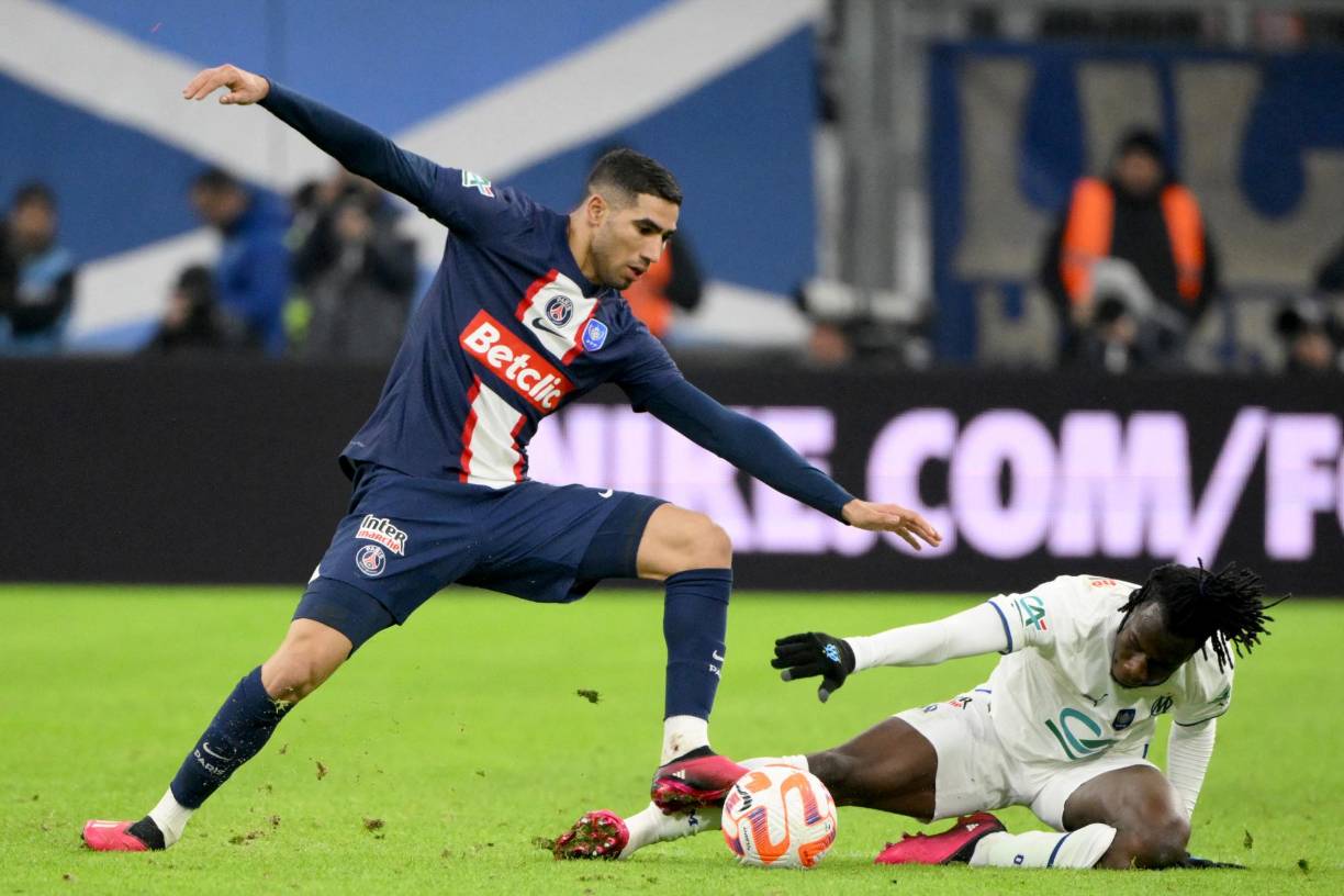 Achraf Hakimi - El marroquí no tiene competencia por la banda derecha y actualmente es uno de los mejores en su puesto.