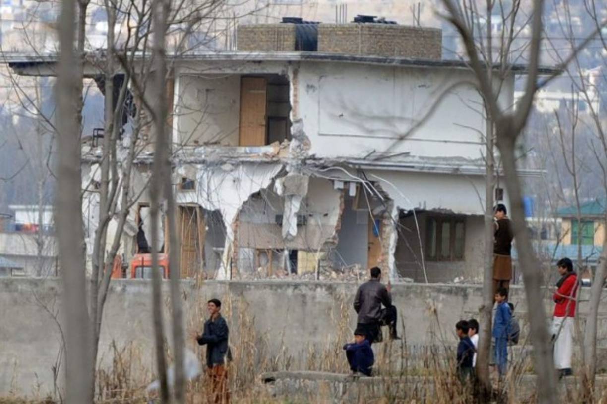 La CIA presentó pruebas a Barack Obama, presidente de Estados Unidos. Los agentes nunca encontraron imágenes que verificaran que Osama Bin Laden estaba en esa casa, 'pero tampoco encontraron pruebas que socavaran la idea de que él vivía allí', escribió Bergen en su libro.