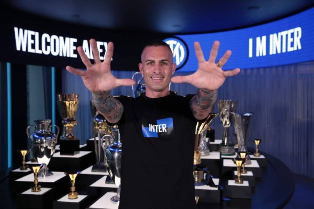 El Inter de Milán anunció el fichaje del portero italiano Alex Cordaz, llega procedente del Crotone y firmó por una temporada. Foto Twitter Inter.