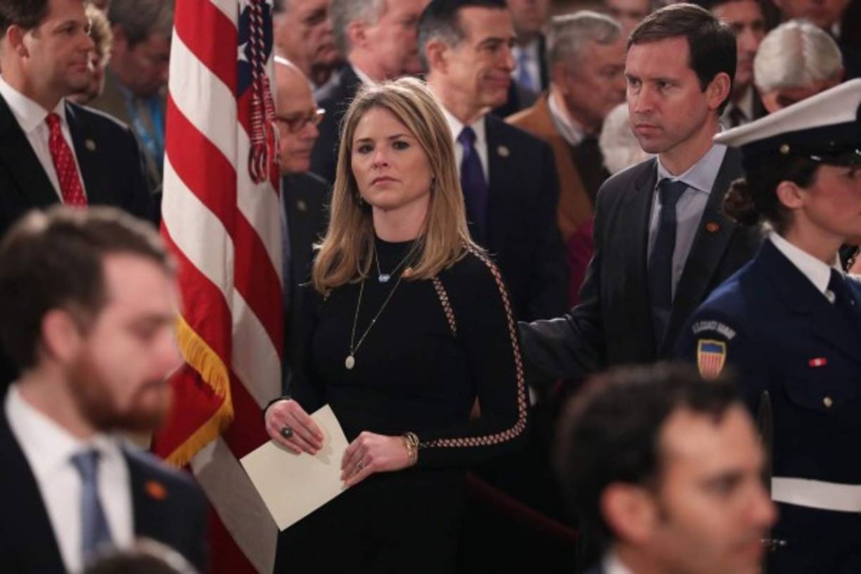 Su nieta, Jenna Bush Hager y el esposo de esta, Henry Hager, también asistieron al funeral.
