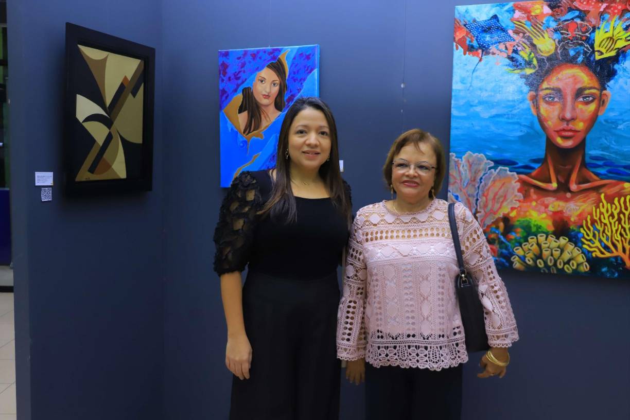 Karla Dubón y Elena Dubón