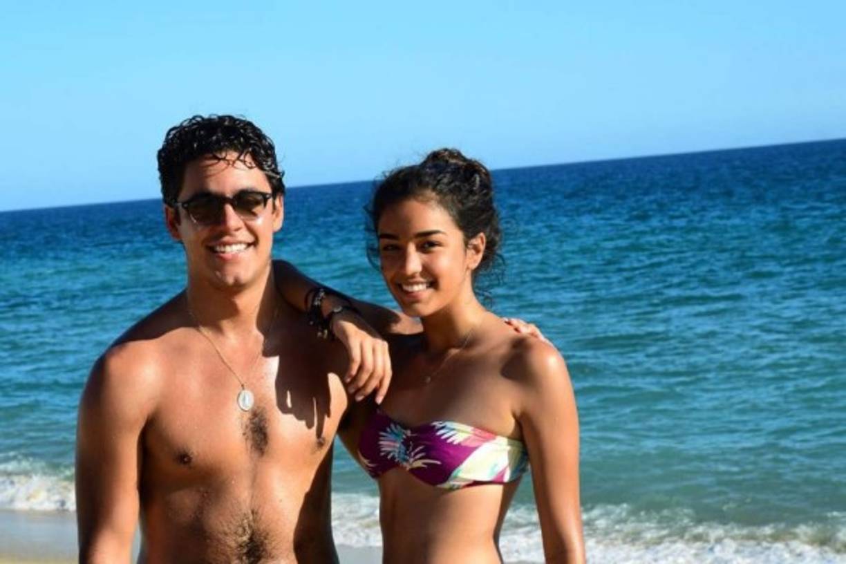 Al parecer las redes no se deciden; piden a las mujeres aceptarse con los vellos naturales en el cuerpo humano, pero condenan a un hombre por no depilarse.<br/>