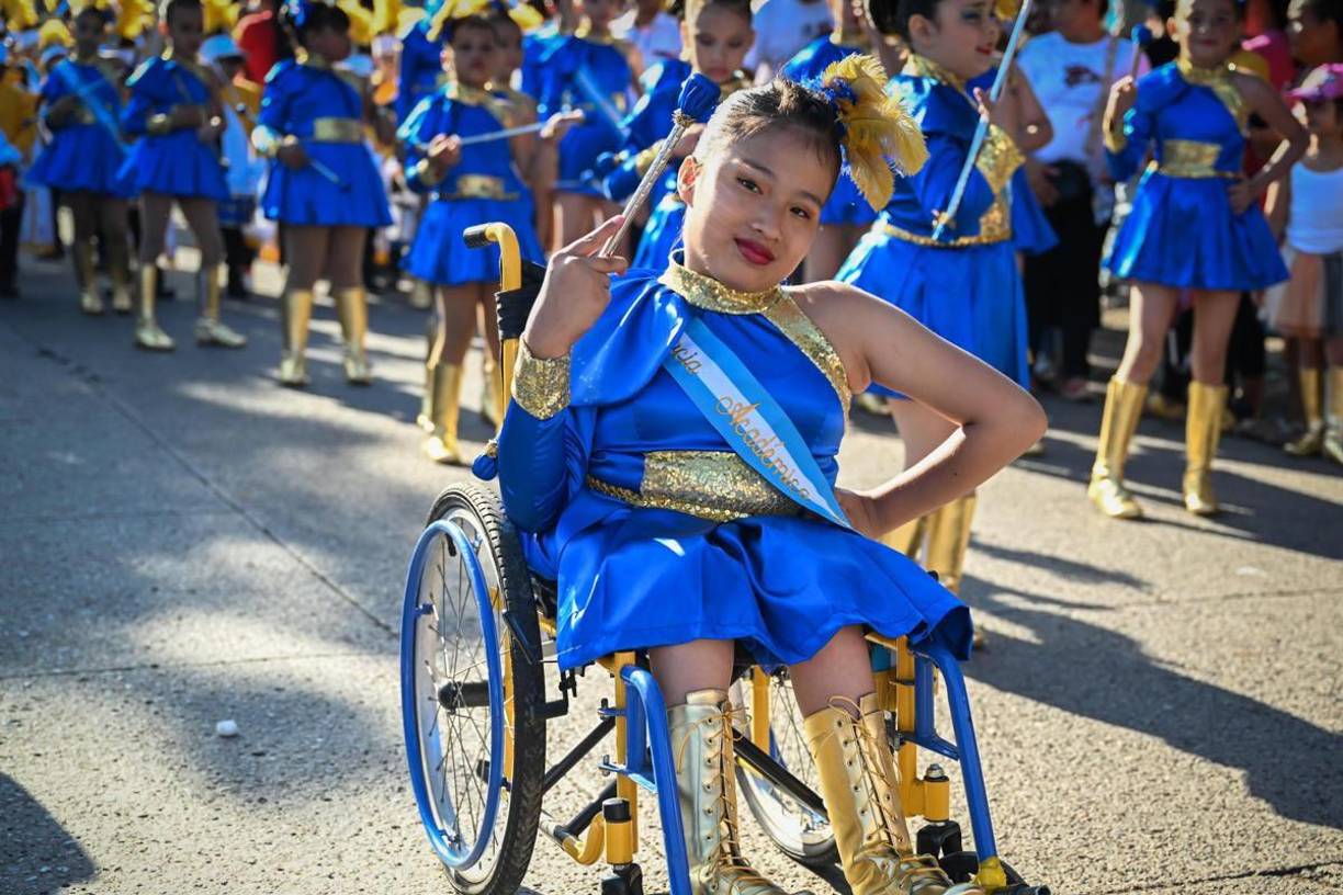 El distrito 7 hizo su recorrido por la colonia Torocagua hasta el Mall Premier, distrito 8 desde altos del puente del Carrizal al Mall Premier; distrito 9 recorrió El Parque El Obelisco hasta la Escuela Bellas Artes, distrito 11 antigua Panificadora Bambino hasta el Bulevar Morazán.
