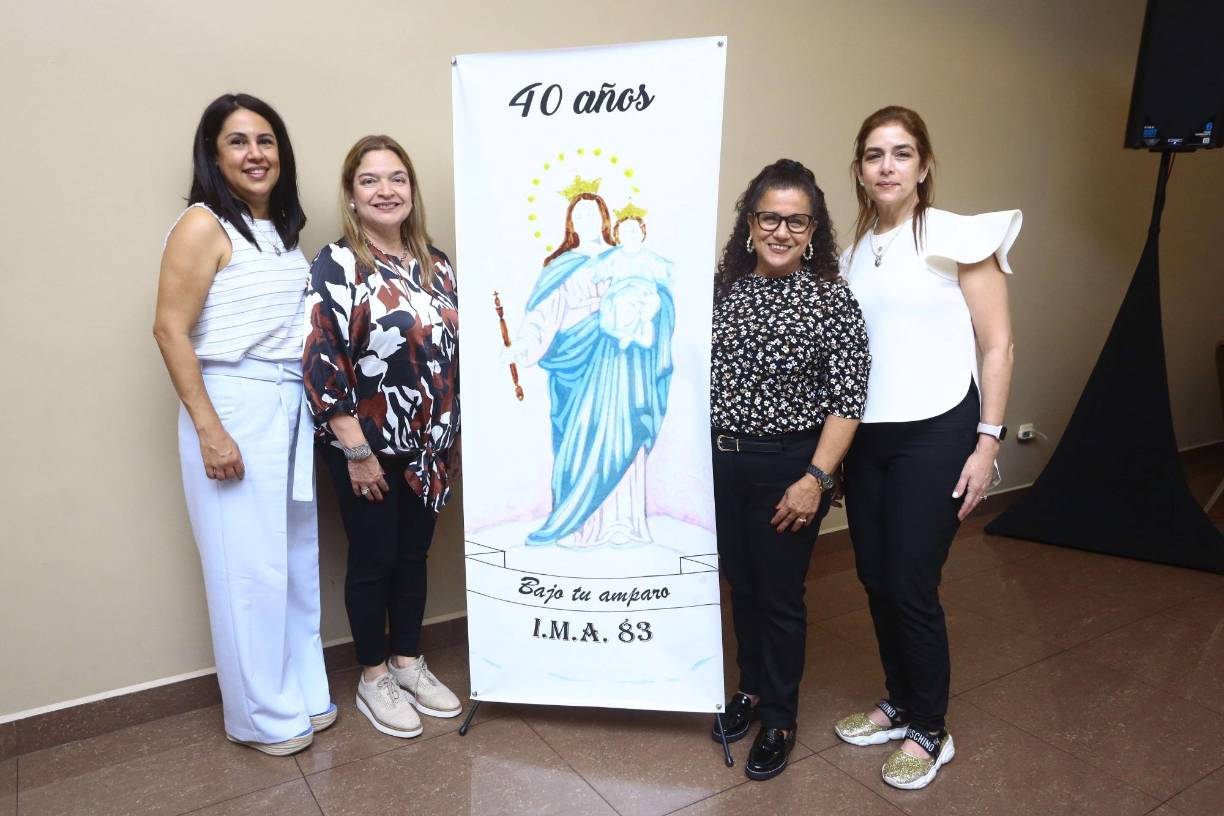 Ana Jarufe, Rina Tróchez, Jackelin Assaf y Ruth Marie Canahuati
