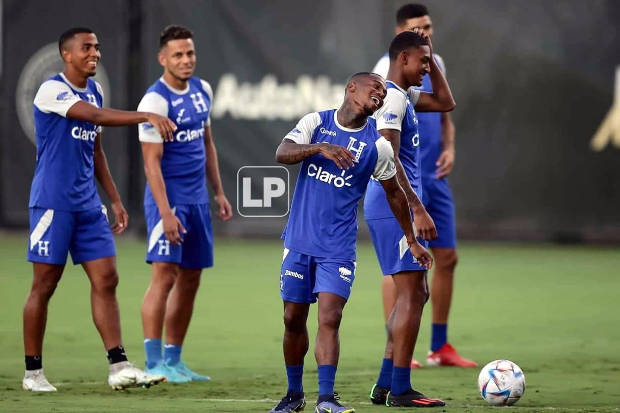 El buen ánimo que se vive entre los jugadores de la Selección de Honduras antes del amistoso contra Argentina.
